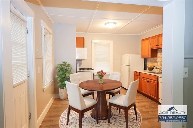 Photo - 23 Des Moines Rd Unit 2