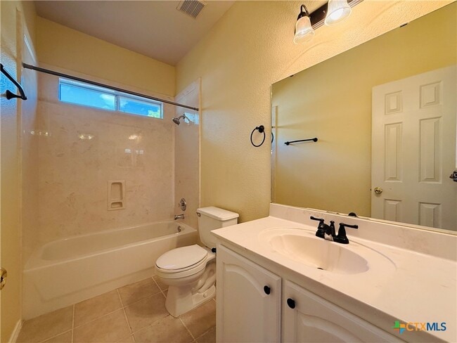 Photo - 109 W Great Plains Trail