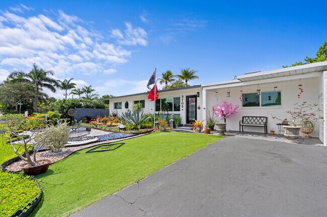 Building Photo - 3705 NE 16th Ave