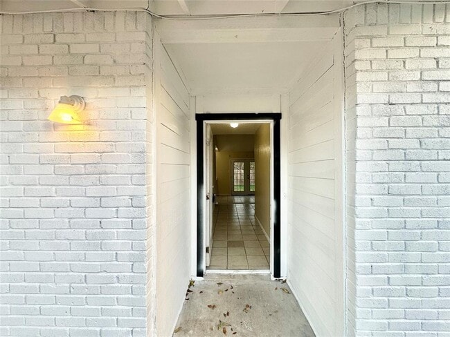 Photo - 7221 Ellington Cir