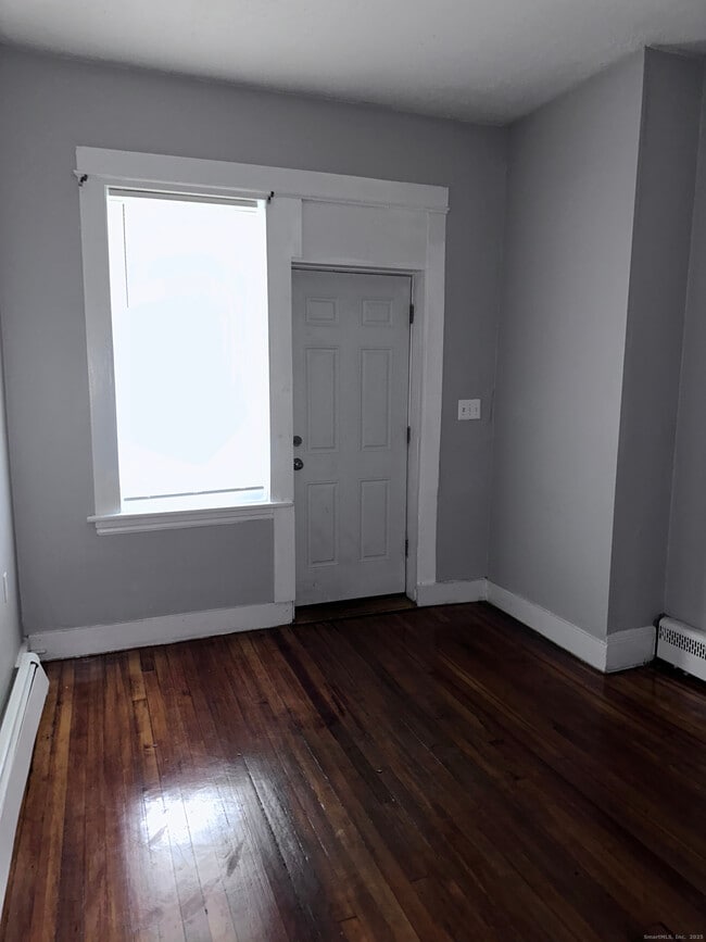 Photo - 442 Carroll Ave Unit 1