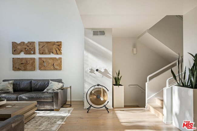 Photo - 1401 Camden Ave Unit 5