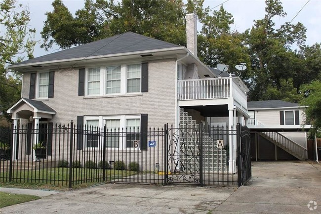 Building Photo - 1409 Wentworth St Rental