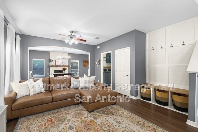 Photo - 545 Stonebrook Dr