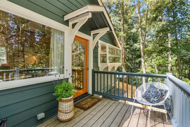 Photo - 1155 Fanning Grade