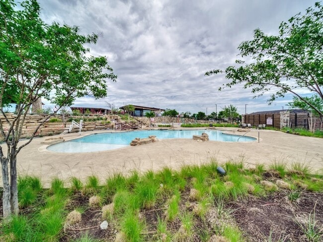 Photo - 9733 Tinsley St