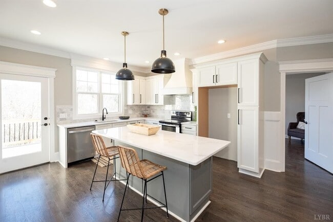 Photo - 1625 Helmsdale Dr