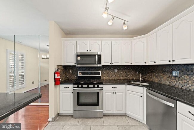 Photo - 254 Steeplechase Ct