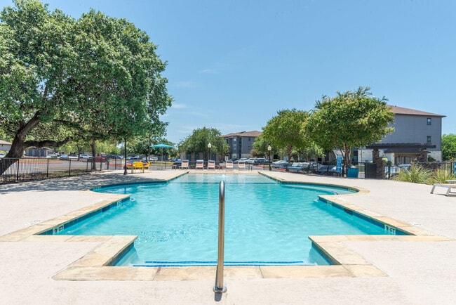 Photo - Laurel Canyon Apartments