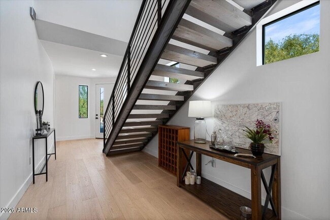 Photo - 230 W Monterosa St