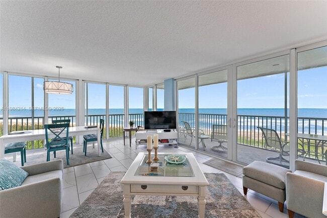 Building Photo - 669 NE Plantation Rd Unit 406