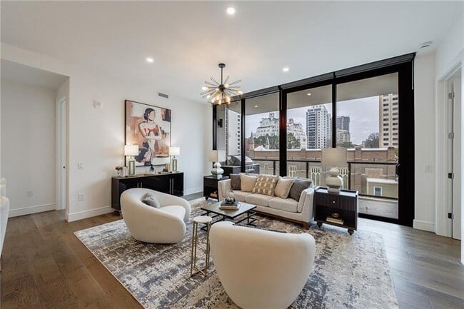 Photo - 2425 Peachtree Rd NE Unit 503