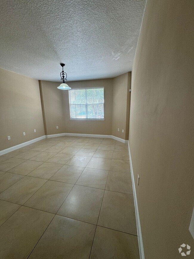 Building Photo - 10831 Windsor Walk Dr Rental