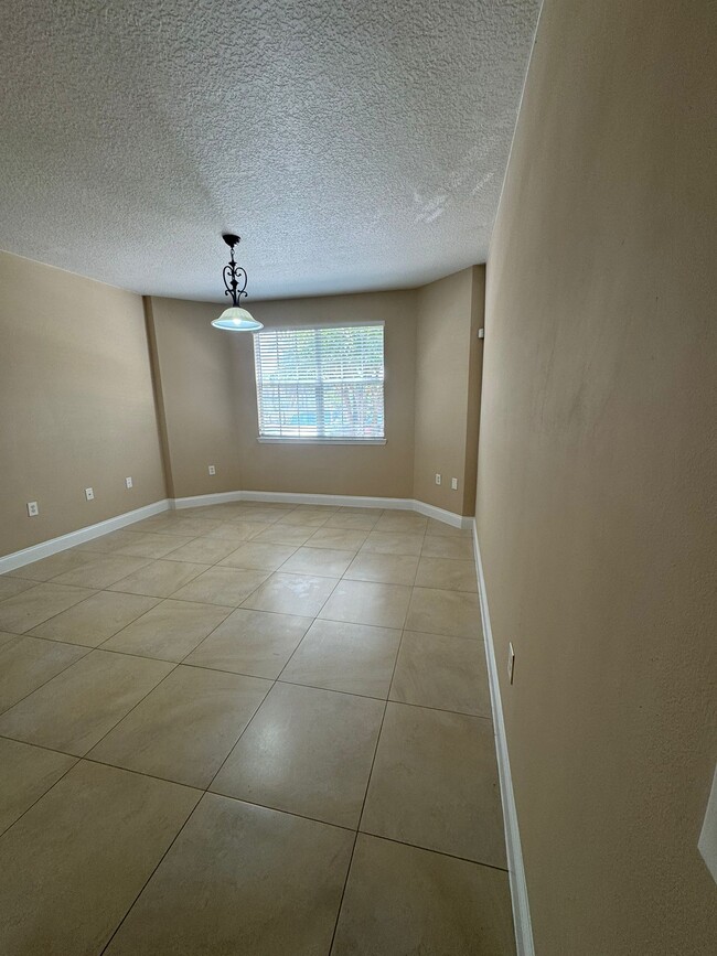 Building Photo - 10831 Windsor Walk Dr Rental