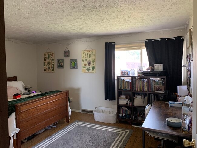Photo - 5215 Cline Rd