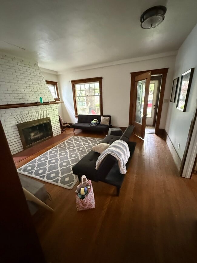 Photo - 2226 Bellfield Ave Unit 1