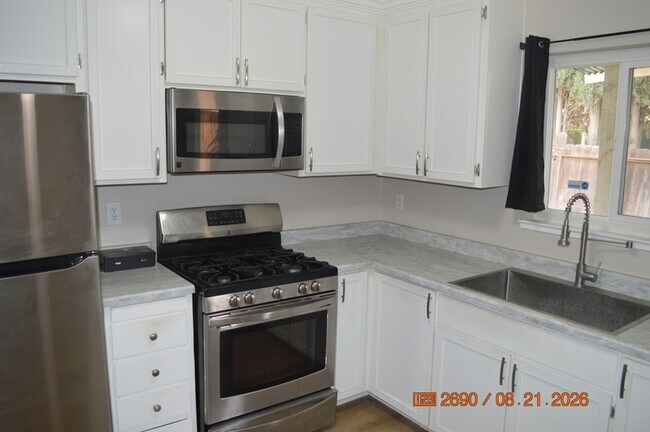 Photo - 632 Walnut Ave