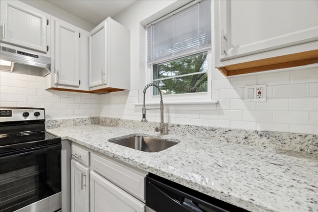 Photo - 1314 Wharton Dr Unit 1