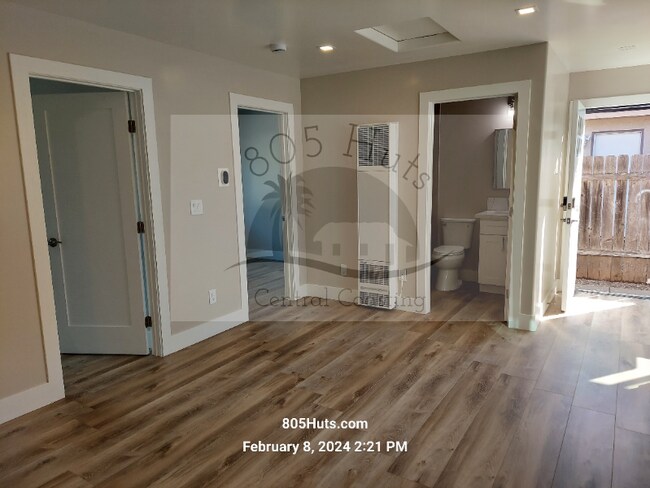 Photo - 2351 Lexington Ave