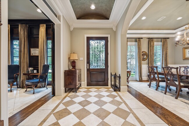 Photo - 3108 University Blvd