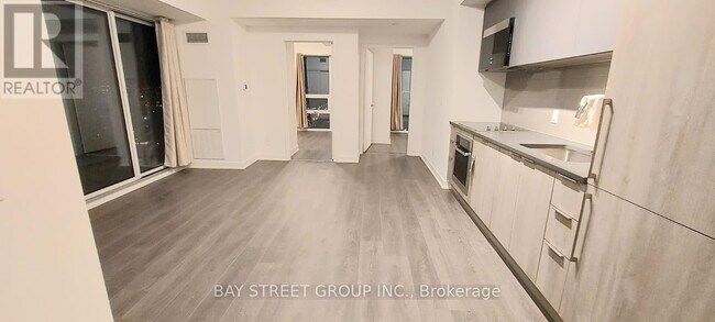 Photo - 2033 Kennedy Rd Unit 2303