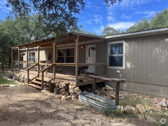 Building Photo - "Charming 3-Bed, 2-Bath Retreat on Purgato... Rental