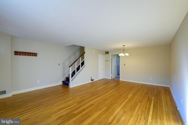 Photo - 9848 Hollow Glen Pl