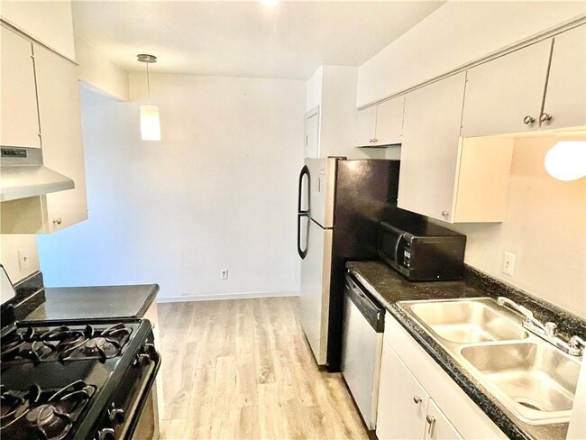 Photo - 5806 Belmoor Dr