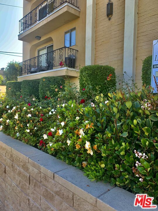 Photo - 1097 S Bedford Dr Unit 302