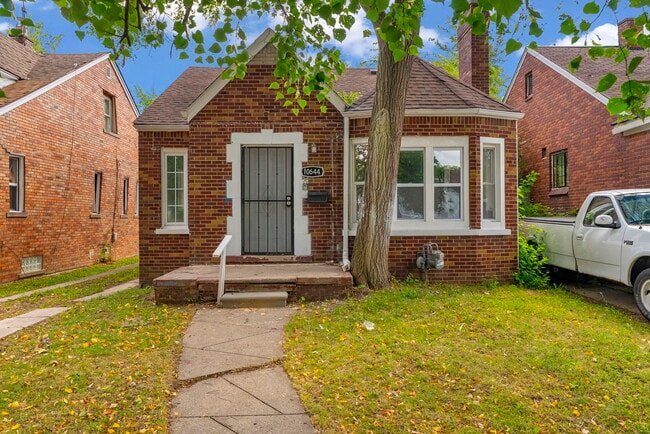 Building Photo - 10644 Stratman St Rental