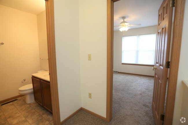 Bathroom/Room - Belle Village