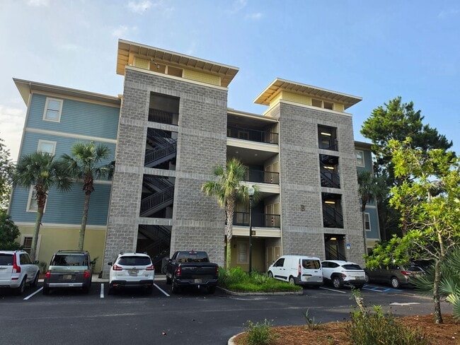 Building Photo - Ground floor 2/2 at The Enclave at Oak Hill Unit B104