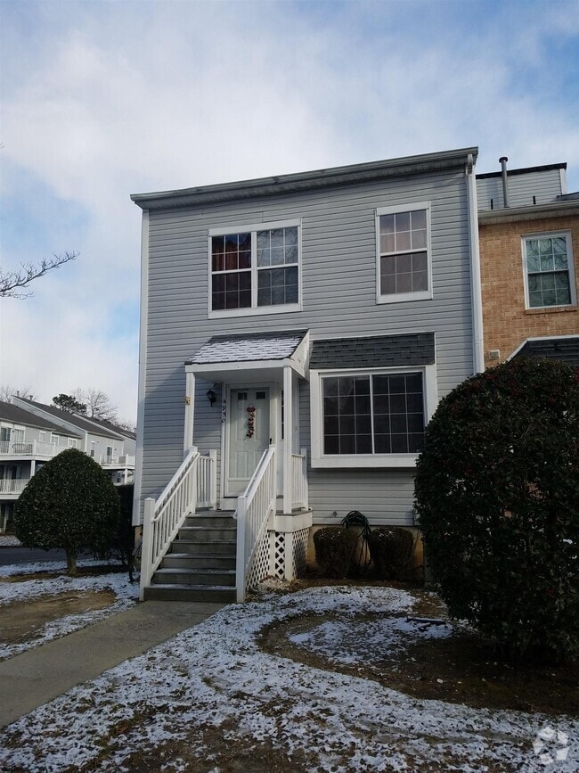 Building Photo - 4950 Rosebay Pl Unit 4950 Rental