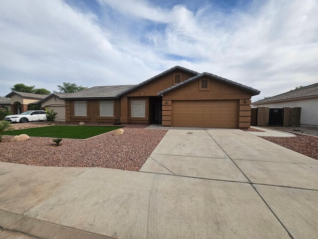 Building Photo - 2863 E Oakland Ct