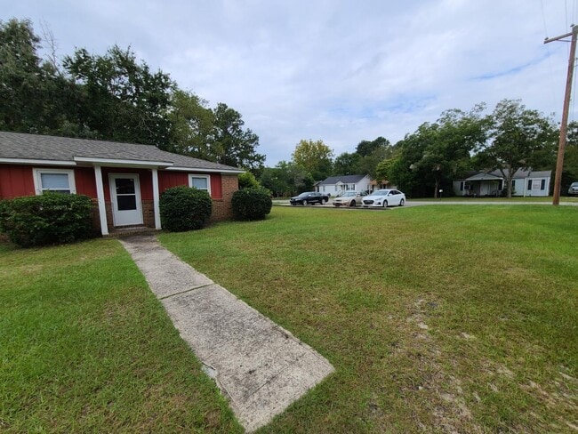 Photo - 3904 Persimmon St