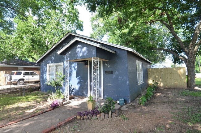 Photo - 1600 5th St
