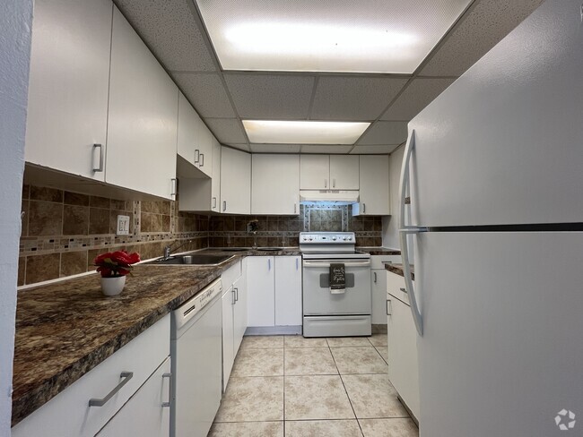 Building Photo - 4354 NW 9th Ave Rental