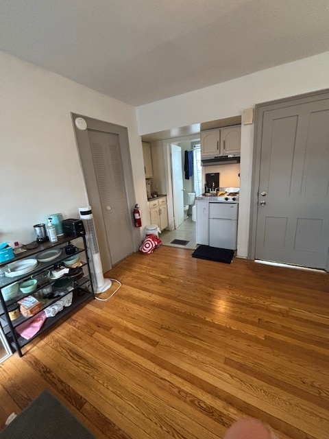 Photo - 319 W Buffalo St