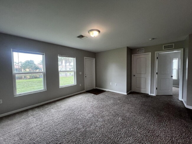 Photo - 18319 Gibraltar Ln