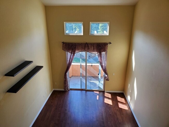 Photo - 1310 Saddle Rack St