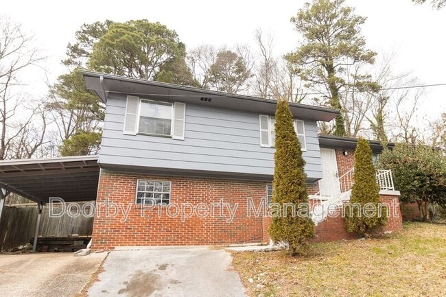 Building Photo - 303 Hillcrest Ave