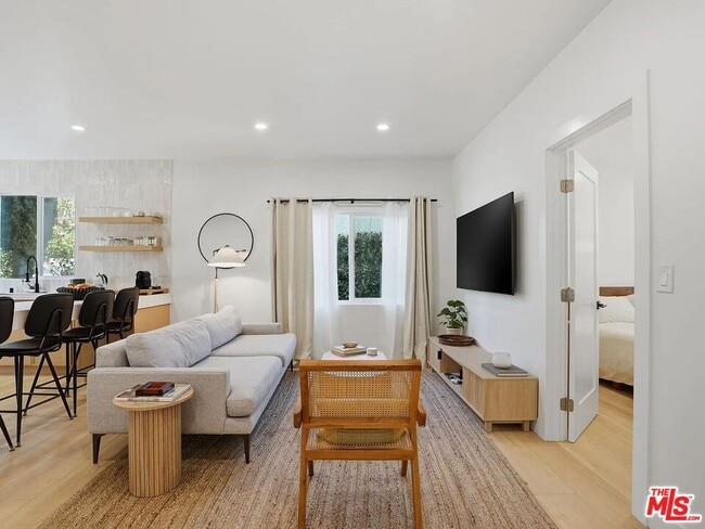 Building Photo - 3014 9th Ave