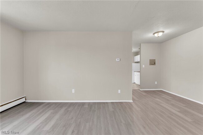 Photo - 1415 Wyandotte Ave Unit 306