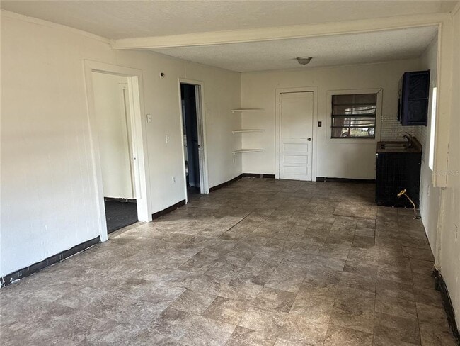 Photo - 10529 3rd Ave
