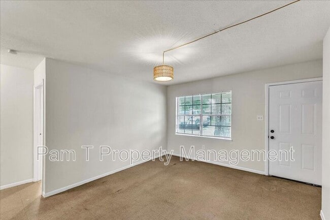 Photo - 5209 Jasmine Ave