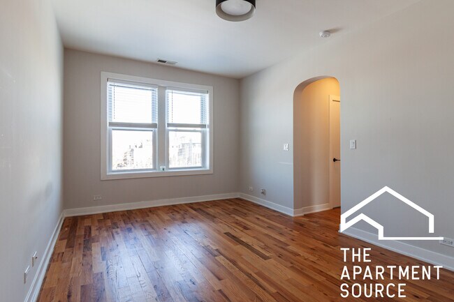 Photo - 648 W Wrightwood Ave Unit 3