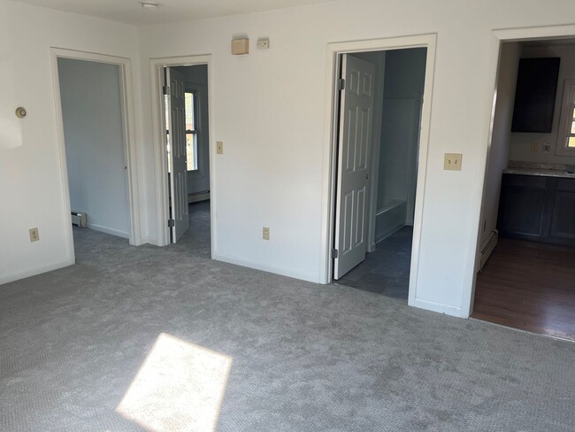 Photo - 7-MXW Holding Corp Unidad Floor 2