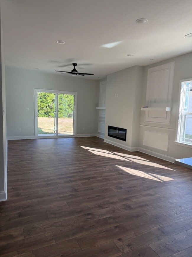 Photo - 2523 Jones St