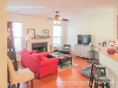 Photo - 156 Avonshire Dr