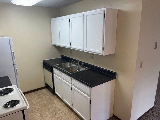 Photo - 2010 Greysolon Rd Unidad Upper